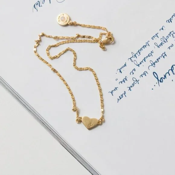Tory Burch Gold Heart Pendant Necklace NEW - Picture 4 of 4